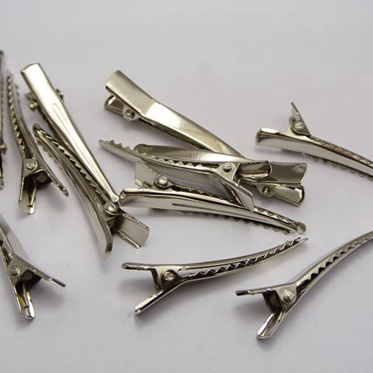 Alligator clips for hair bows