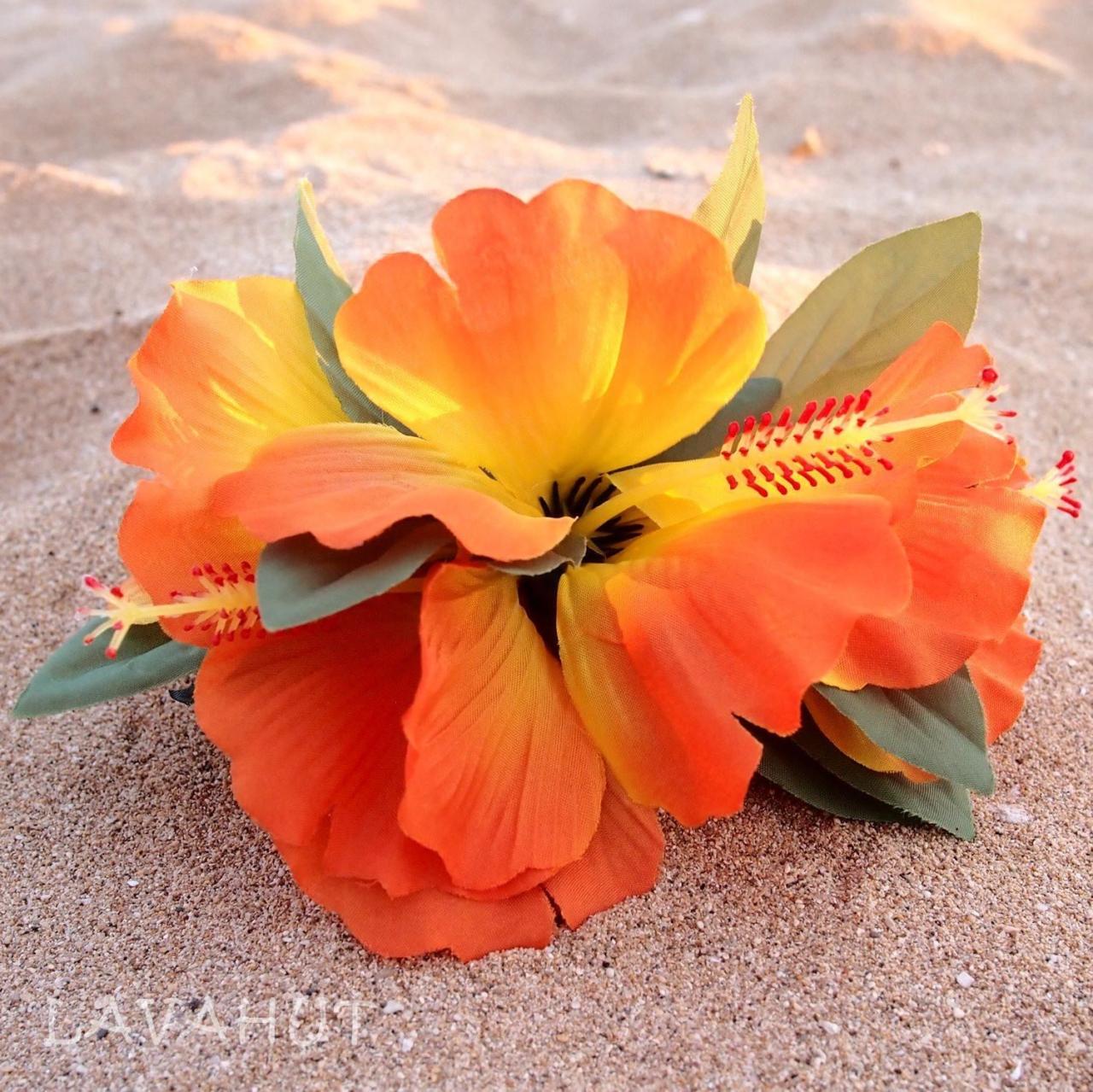 Hawaiian flower hair clip