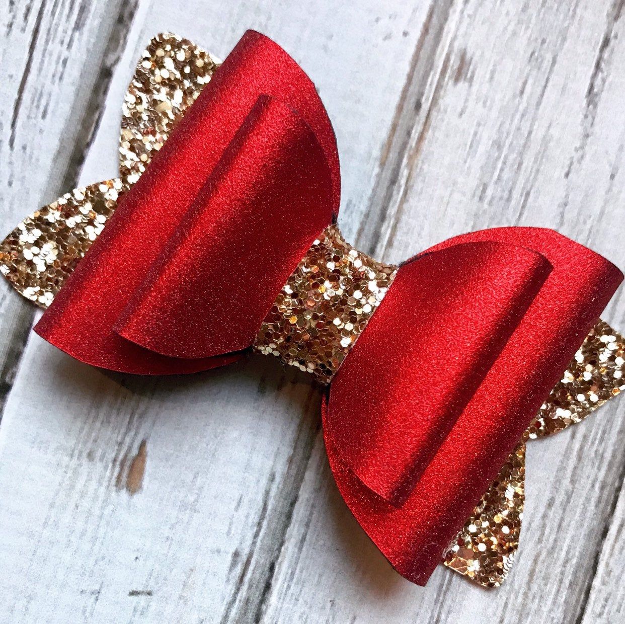 Gold bow hair clip